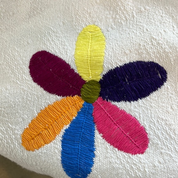 Kamhilos Vest Shawl - Picture 2 of 7